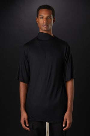 t-shirt collo asimmetrico nero uomo amcouture